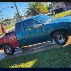 1995 Nissan Pickup XE