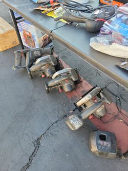 3 Circular Saws And , 1 Reciprocating Saw With Charger