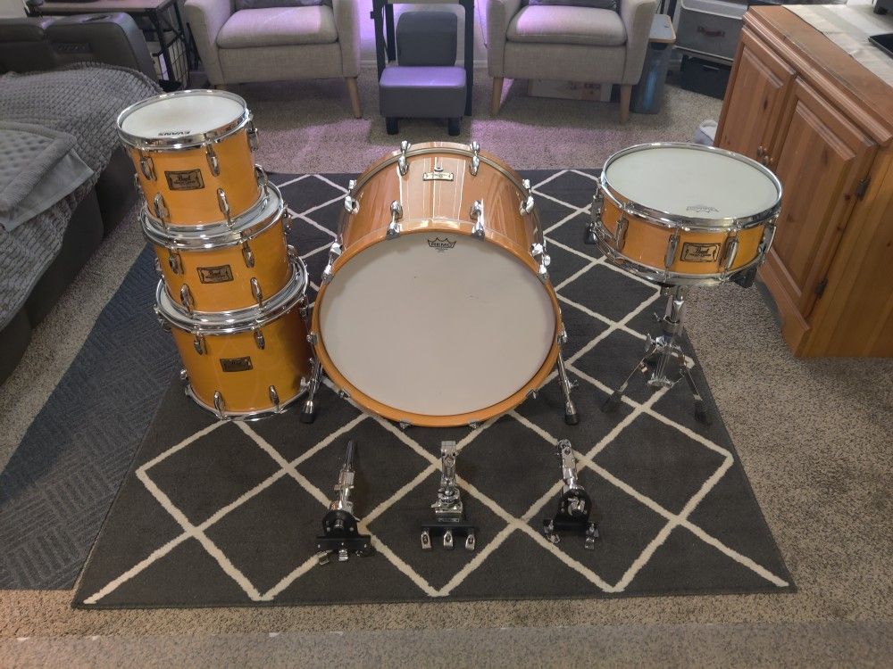 Pearl MMX 5pc Masters Custom Maple Drum set (No Stands Or Cymbals)