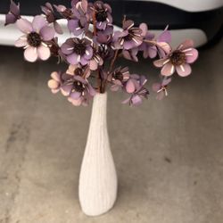 Vase With Decorate Flower