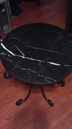 Marble stand and good condition