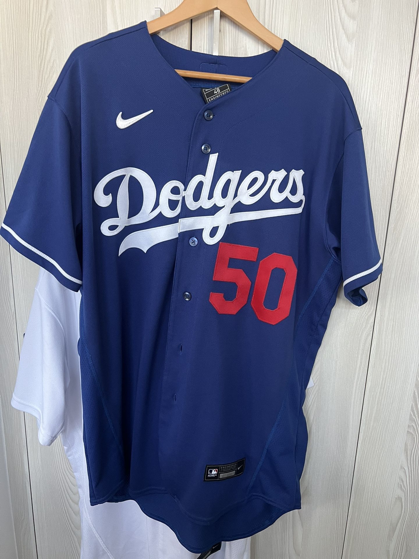 Los Angeles Dodgers, Mookie Betts Jersey for Sale in Los Angeles
