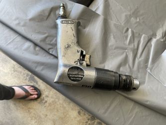 Central Pneumatic 3/8” Reversible Air Drill