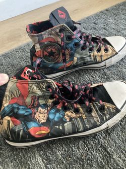 Superman Converse 6.5 mens /8 women