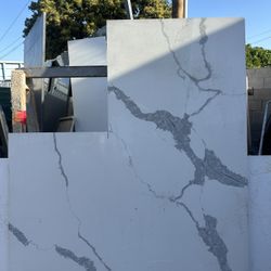 Quartz Calcatta Slab
