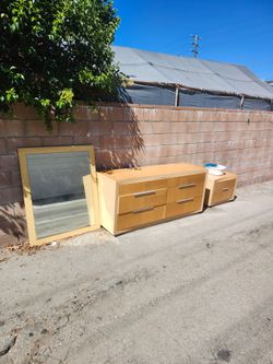 FREE dressers and mirror