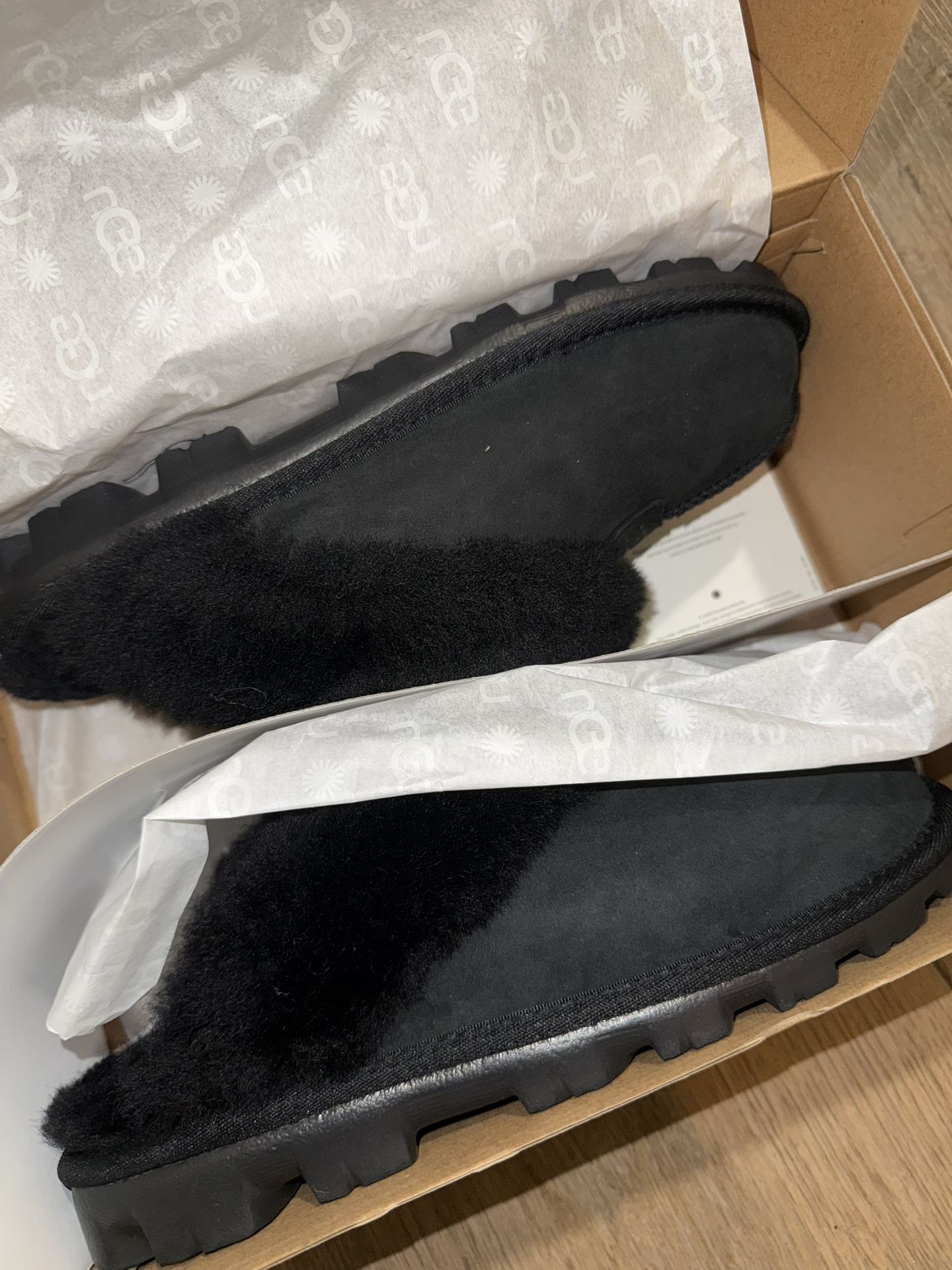 Ugg Slippers - Women’s size 8