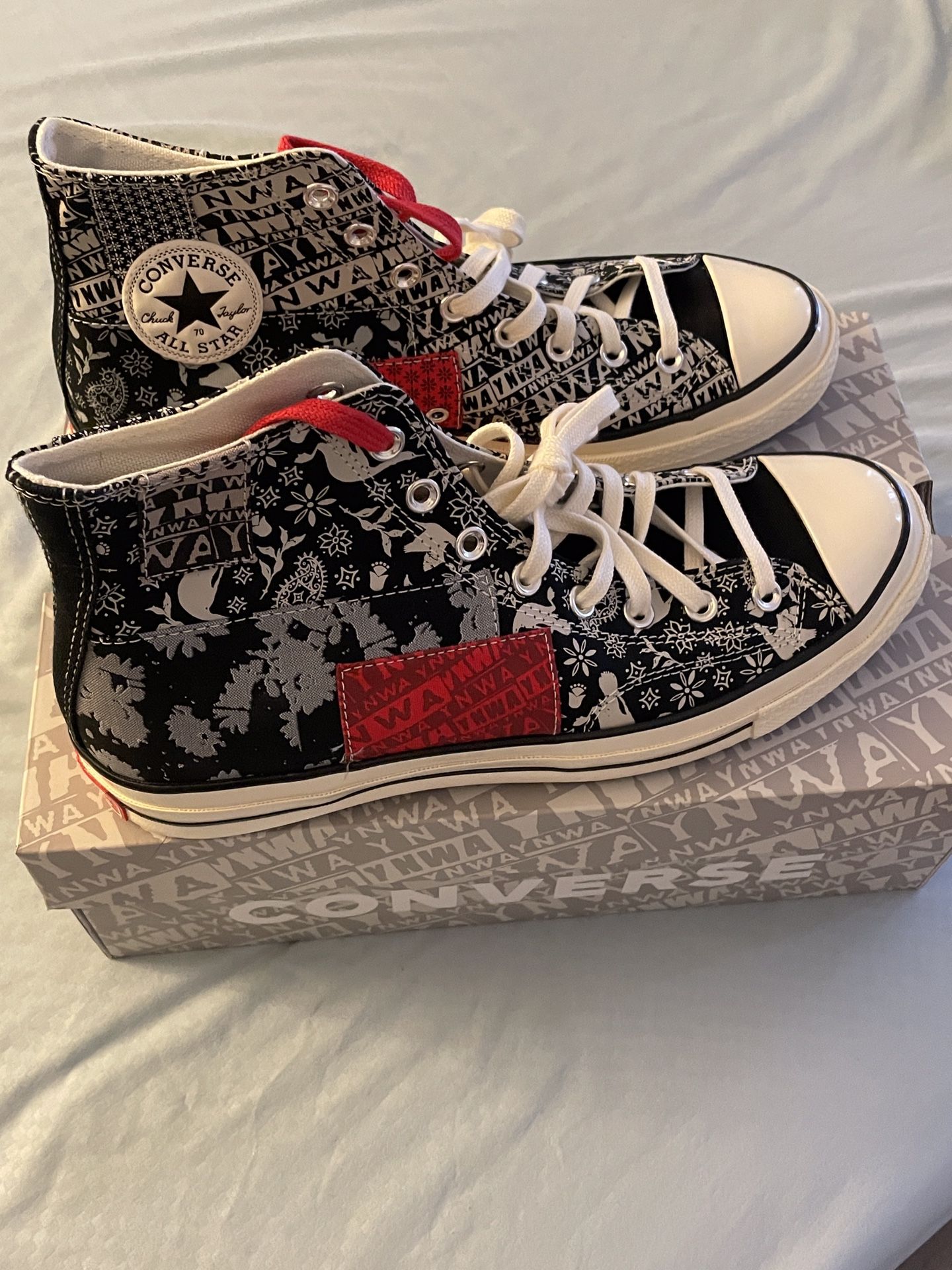 Liverpool FC Converse Chuck Taylor All Star High Tops