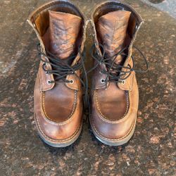 Redwing boots 8886. Size 9