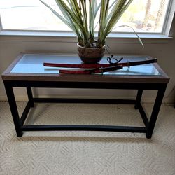 Decorative table