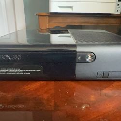 XBOX 360 CONSOLE BY MICROSOFT 120GB 