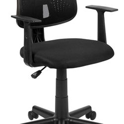 Office Chair with Pivot Back and Arms