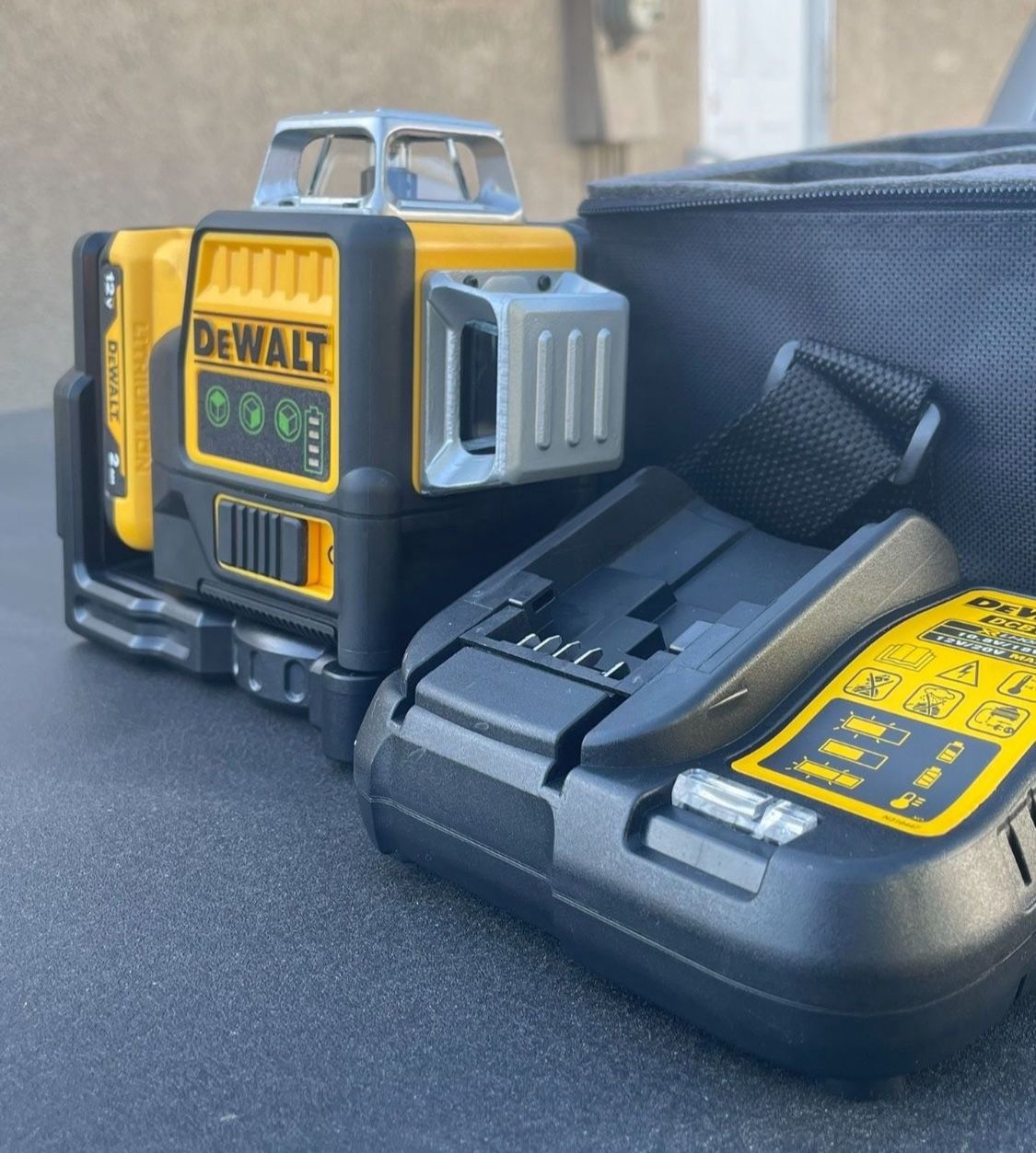 DEWALT 12V MAX Laser Level360 Degree Professional Laser