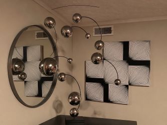 Mid Century Modern-inspired sculpture