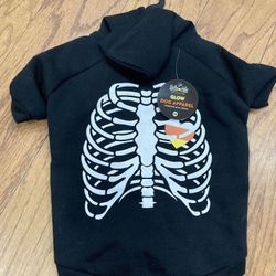 New Glow In The Dark Dog Bones 🦴 Halloween Sweater
