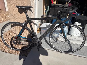 54cm Felt F2 Carbon Road Bike