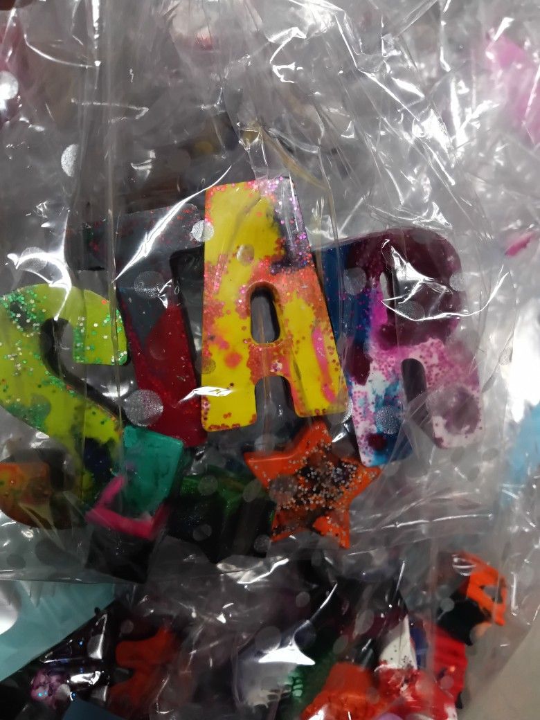 Cute Melted Crayon Party Packs