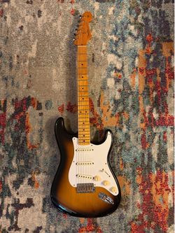 Fender Stratocaster (MIM) w\ Case