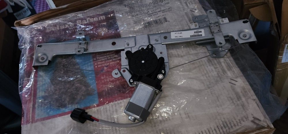 Window Regulator With Motor Nissan Sentra 13-19- Front Passenger Side