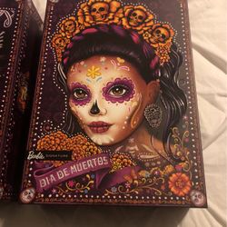 New Limited Addition El Dia De Los Metros Ken And Barbie 200 Each R The Set For 300 For Both 