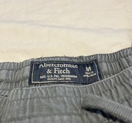Men’s Abercrombie & Fitch Slim Pants Medium
