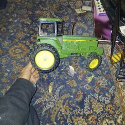 John deere tractor 4850