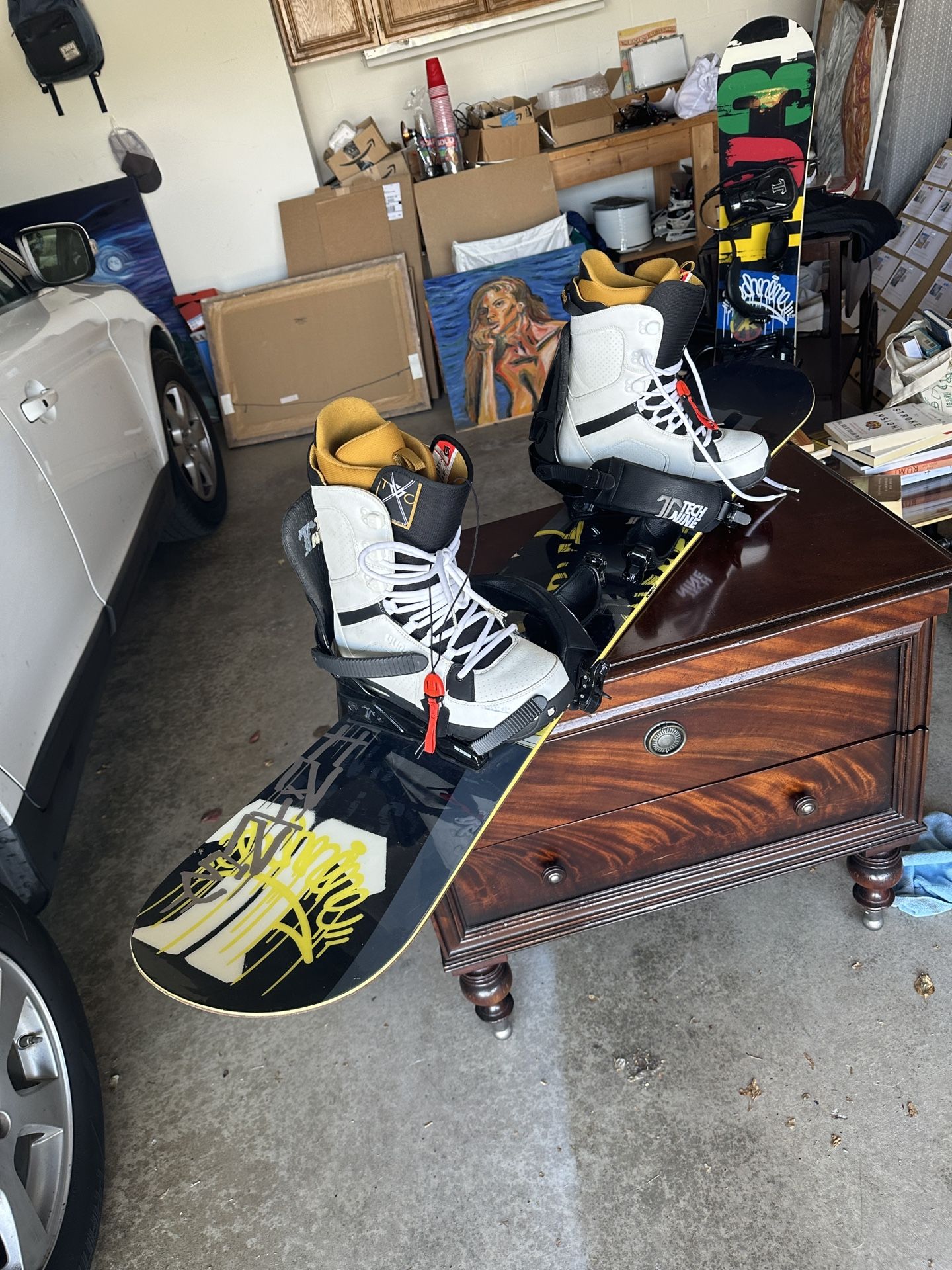 Technine Snowboard and bindings 151