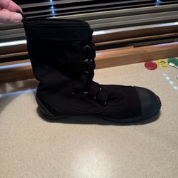 Fugu Maguro Japanese Calf High Industrial Work Boots Foldable Tactical Black for Men or Women for Sale in San Marcos TX OfferUp