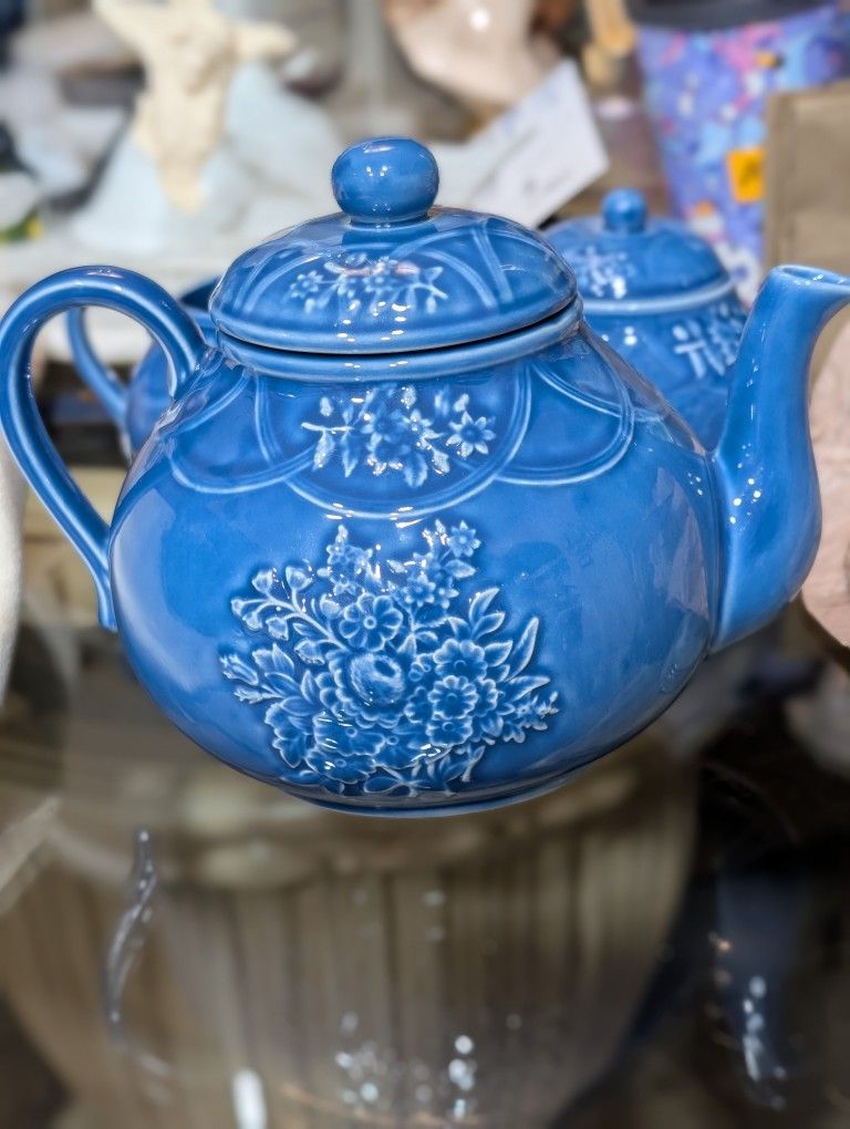 Bordallo Pinheiro Teapot