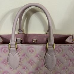 NEW BEAUTIFUL SUMMER PINK BAG