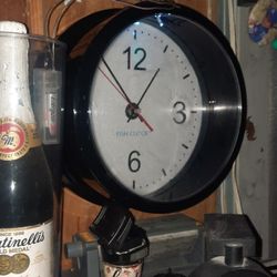 Fish Tank Clock 