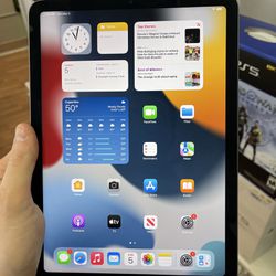 Finance a New iPad Pro 12.9” 6th Gen. Cellular 128GB - Only $31 Down Today!