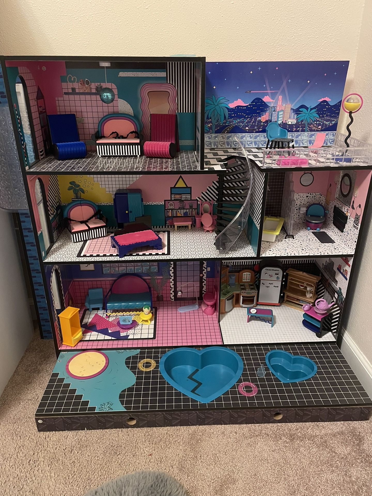 OMG/LOL Surprise Doll House 