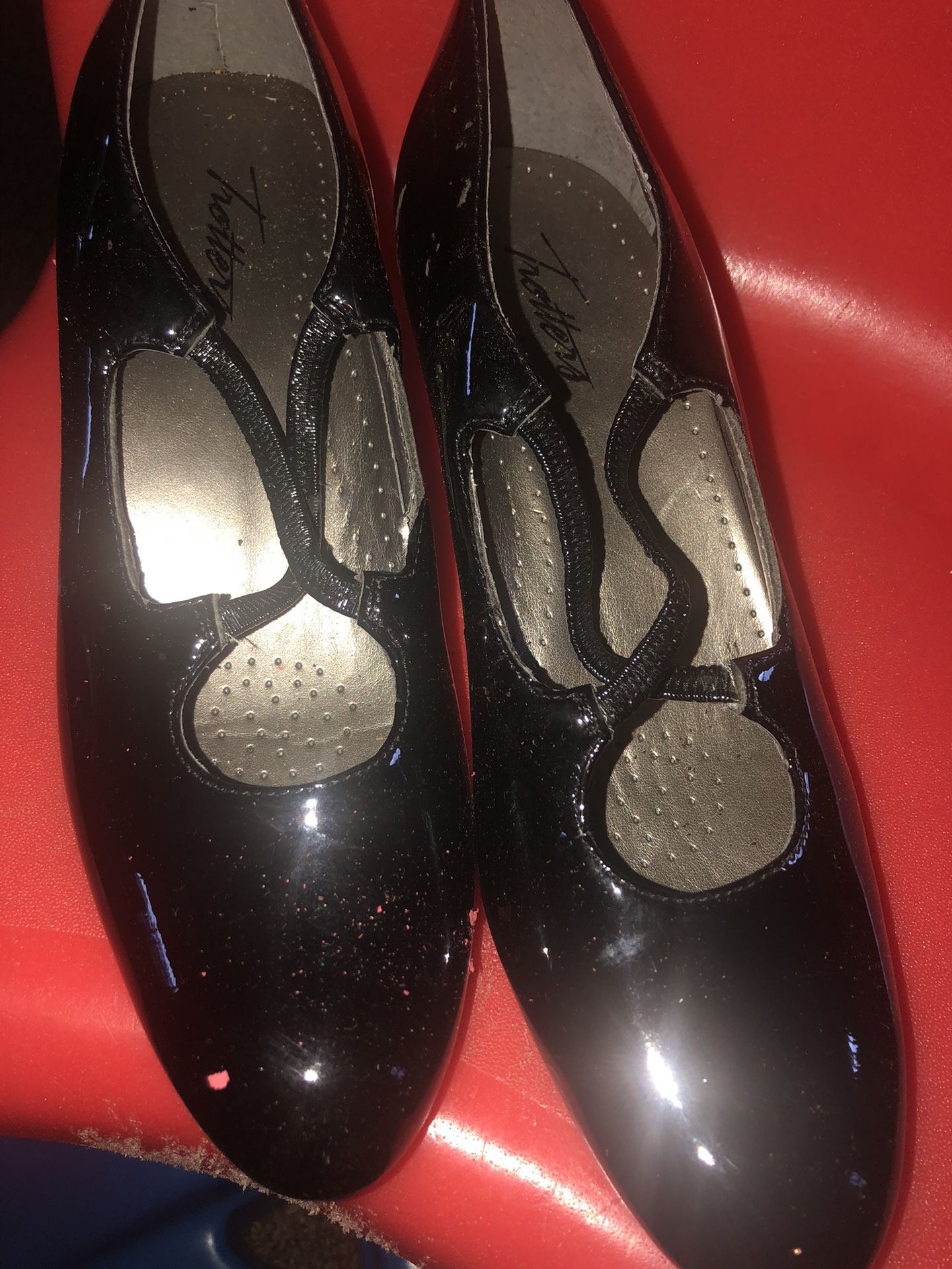 Trotters & Co Patent Leather Girls Dressy Heels Size 7 1/2M