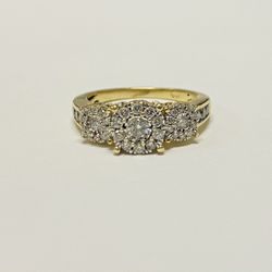 14K Yellow Gold 1 Carat Three Stone Cluster Diamond Ring