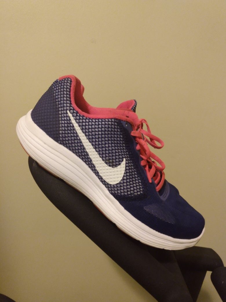 Nike Revolution 3 Running Shoes