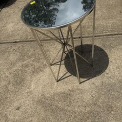 Accent Table