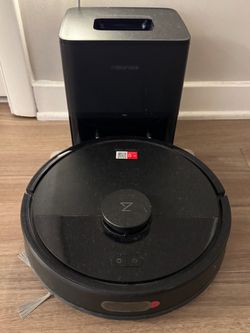 Roborock Robot Vacuum with Auto-Empty Dock
