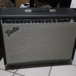 Fender  Ultimate Chorus