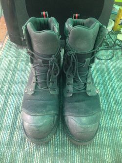 Botas waterproof. $30.00