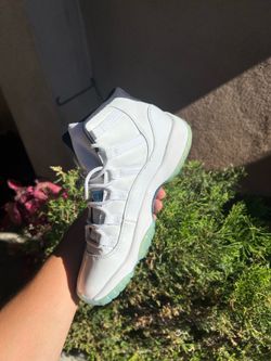 Jordan 11 legend blue