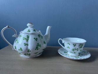 Grace Teaware Shamrock Porcelain Teapot Cup and Saucer Set