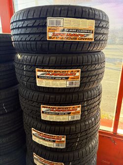 215 55 R 17 vendo llantas nuevas marca arroyo