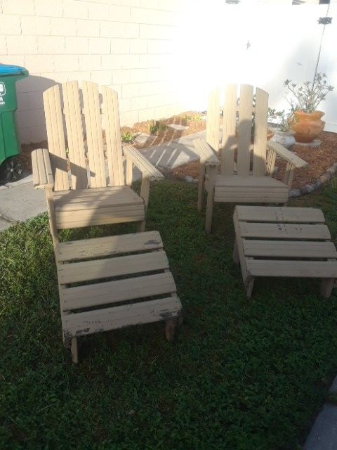 Andarondic Chairs 2 And Foot Stools For In Clearwater Fl Andarondic Chairs 2 And Foot Stools