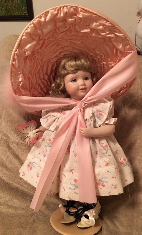 Vintage Porcelain doll 'Playtime in the Summer'