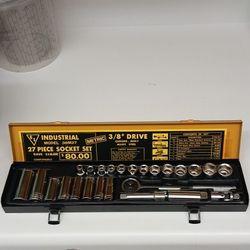 Socket Set