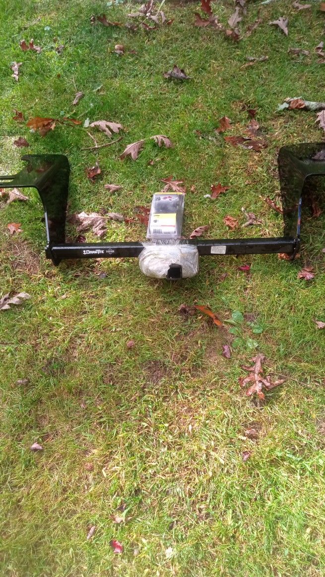 Trailer Hitch For Hyundai Sonata 2015-17 And Wiring Kit