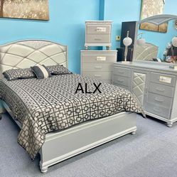 Brand New Queen Bedroom Set 4 Piece in Stock 