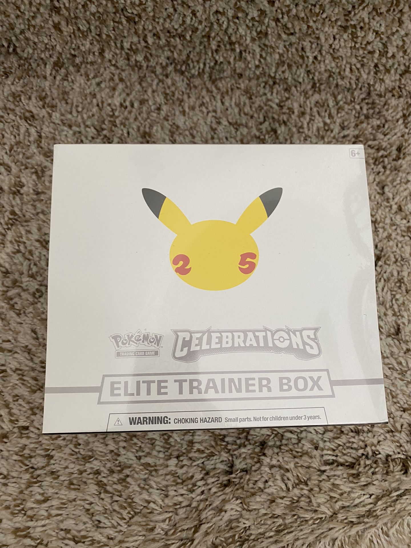 DS Pokémon Elite Trainer Box (TCG 25th Anniversary Celebrations)