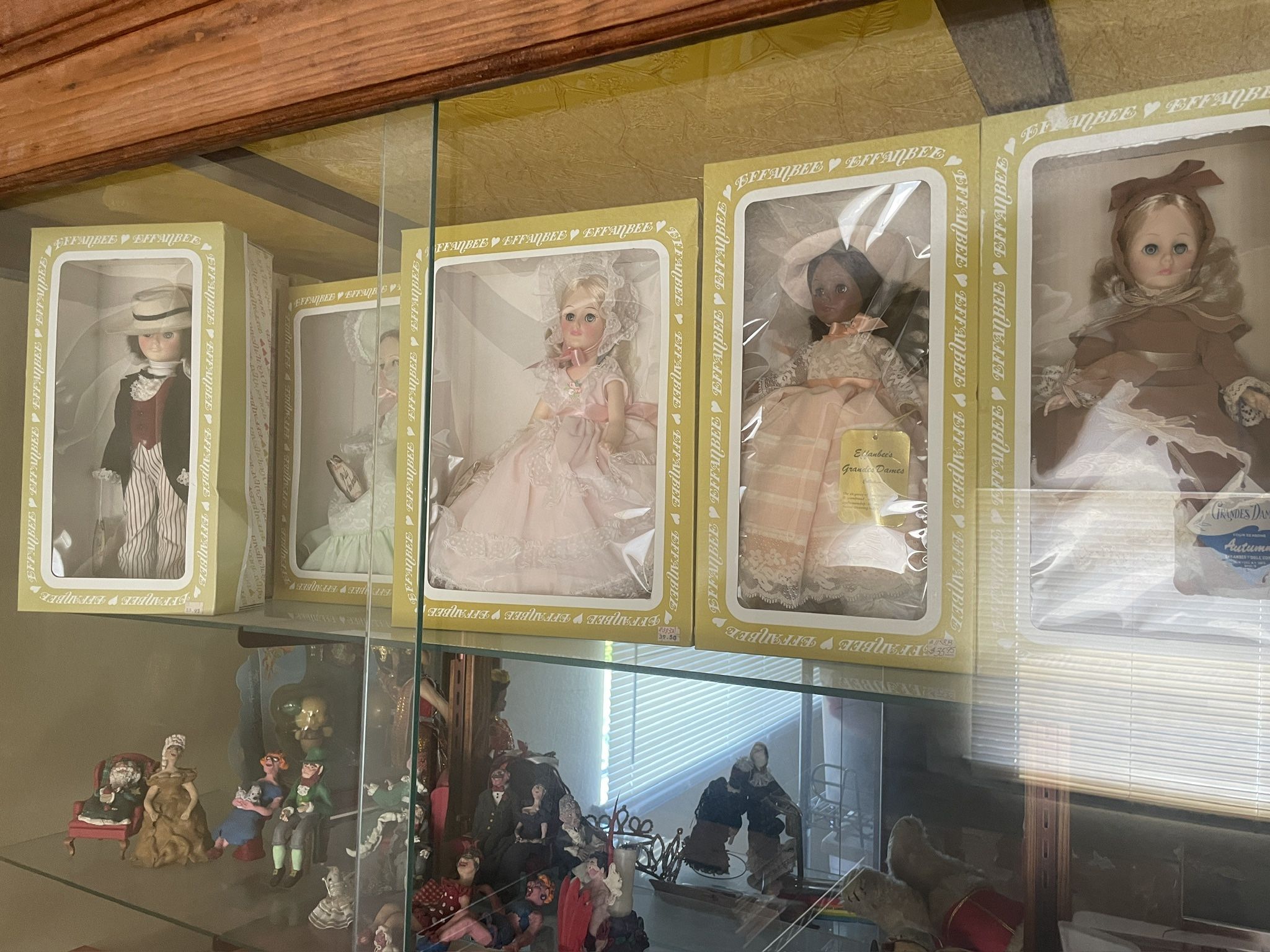 Lot Of 200+ Vintage Dolls